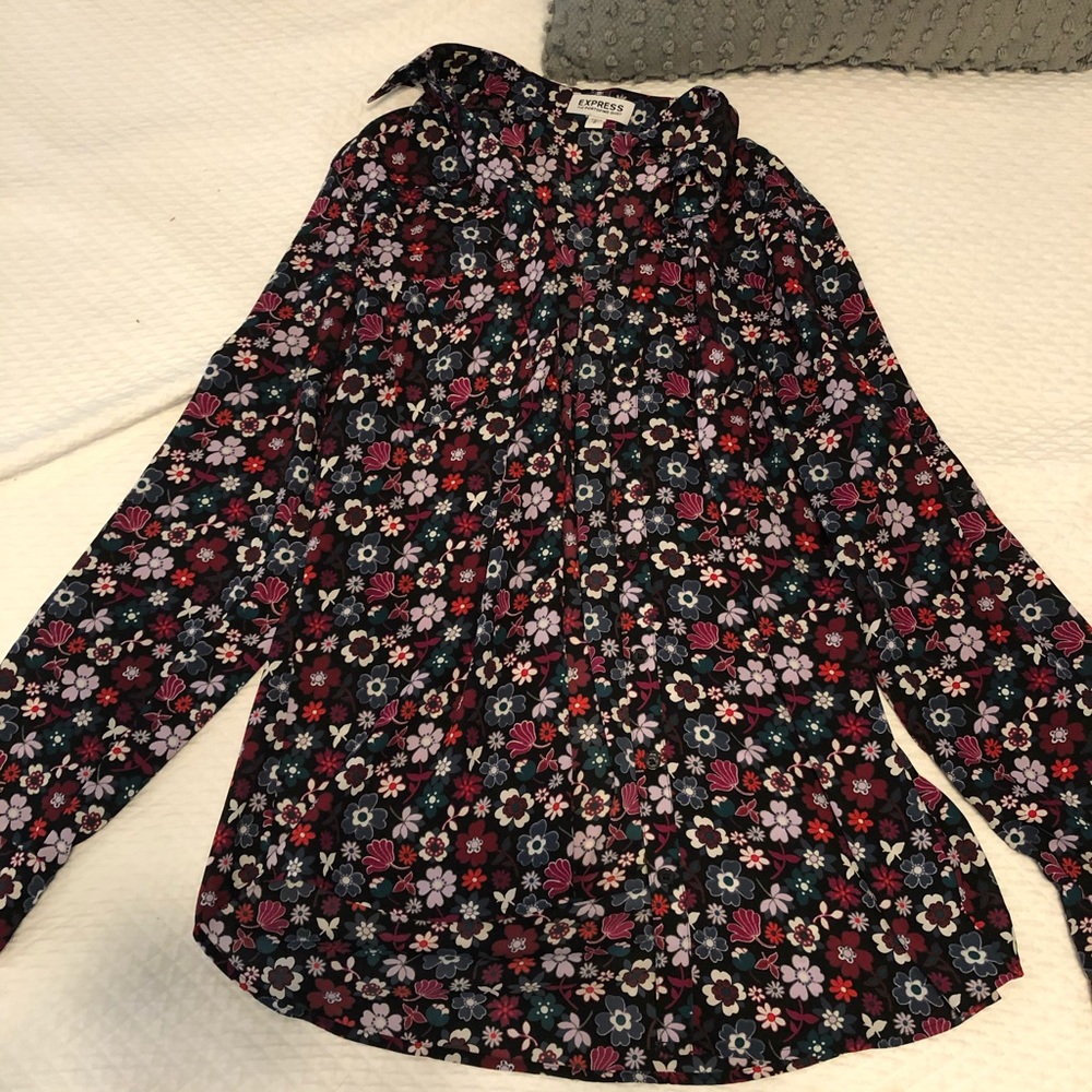 Express Portofino small floral excellent condition
